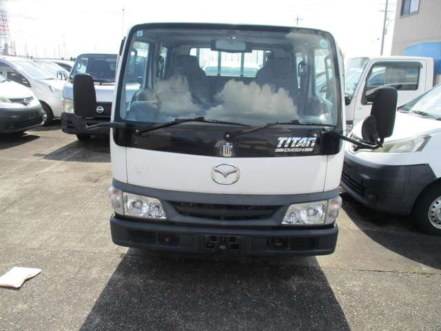 Mazda Titan Dash 2