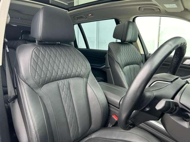 BMW X7 11