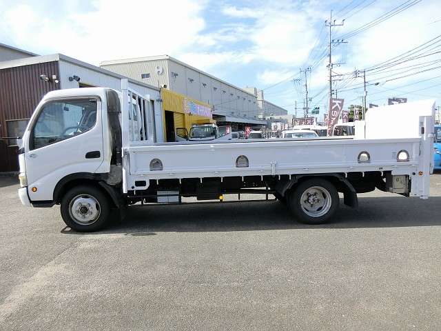 Hino Dutro 6
