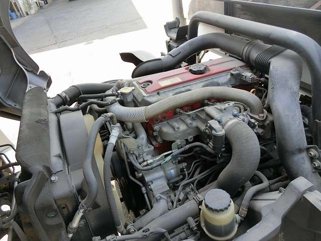 Hino Dutro 9