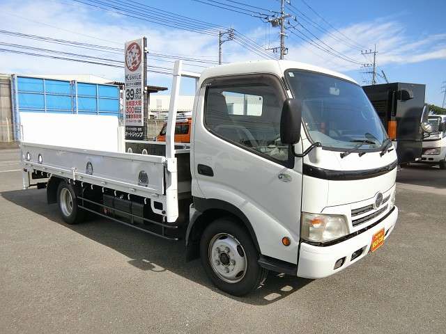 Hino Dutro 10