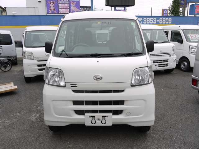 Daihatsu Hijet Cargo 2