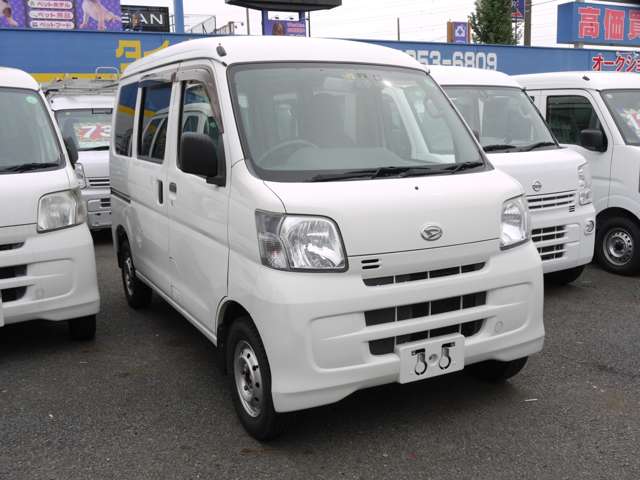 Daihatsu Hijet Cargo 3