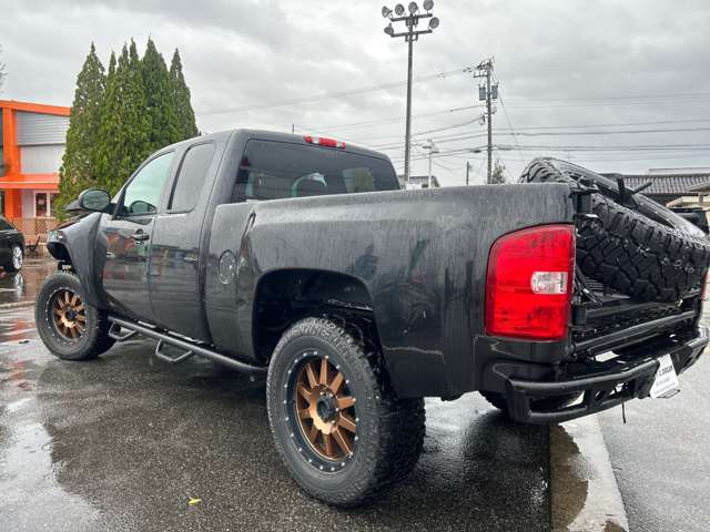 Chevrolet Silverado 11