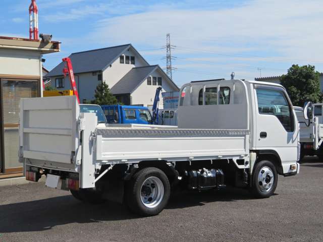 Mazda Titan 4