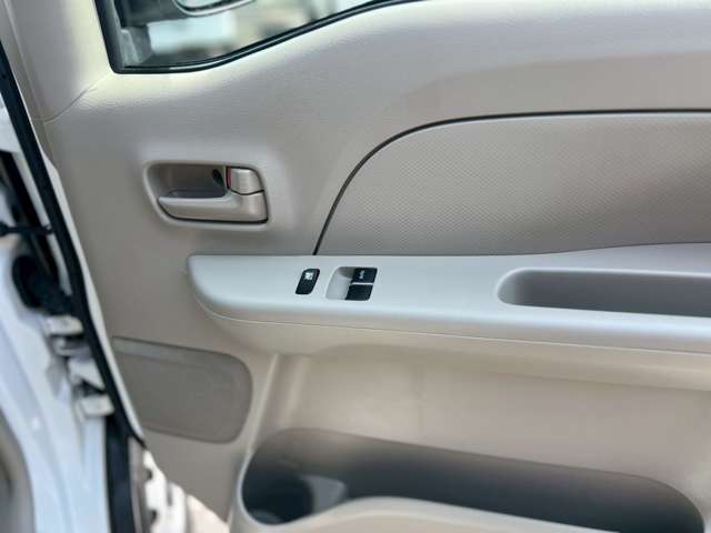Nissan NV100 Clipper 8