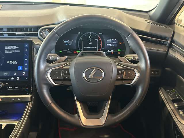 Lexus LBX 8