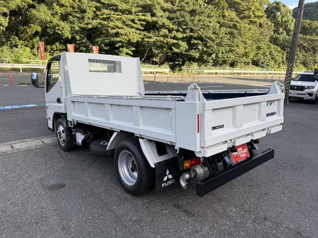Mitsubishi Fuso Canter 8