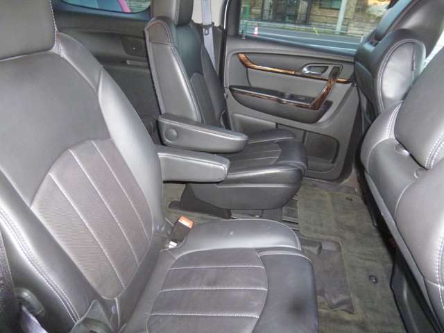 GMC アカディア 8
