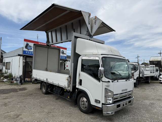 Isuzu Elf 3