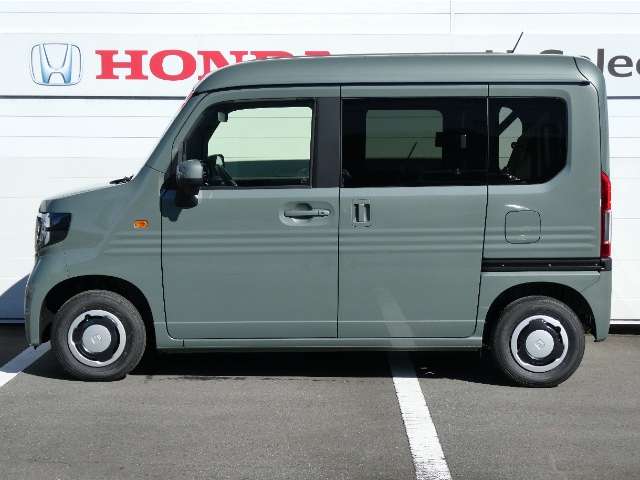 Honda N-VAN 8