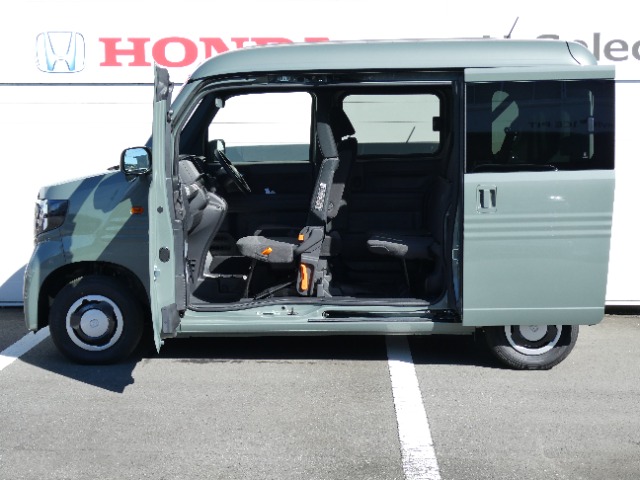 Honda N-VAN 9
