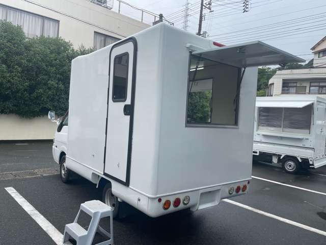Mazda Bongo Truck 3