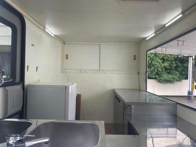 Mazda Bongo Truck 8