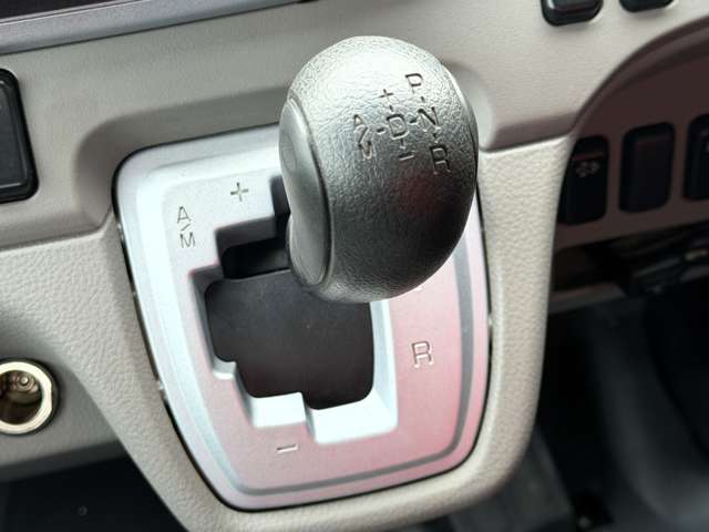 Mitsubishi Fuso Canter 4