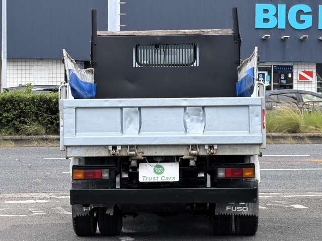 Mitsubishi Fuso Canter 10