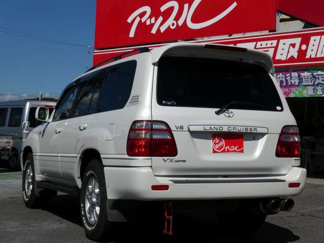 Toyota Land Cruiser 100 8