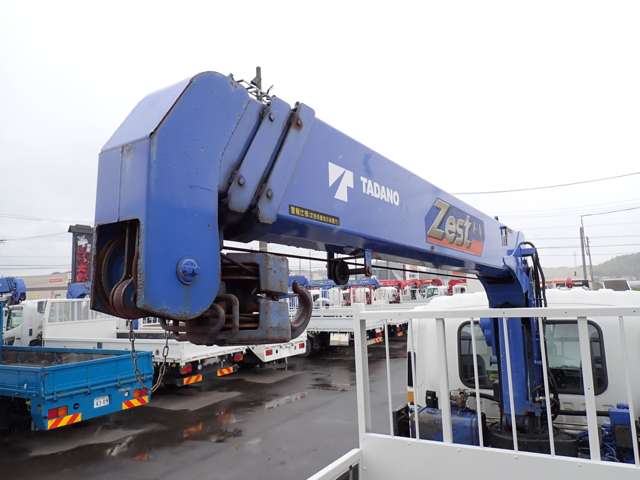 Isuzu Forward 11