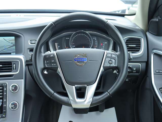 Volvo V60 Cross Country 12