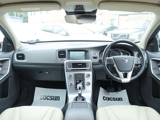 Volvo V60 Cross Country 4