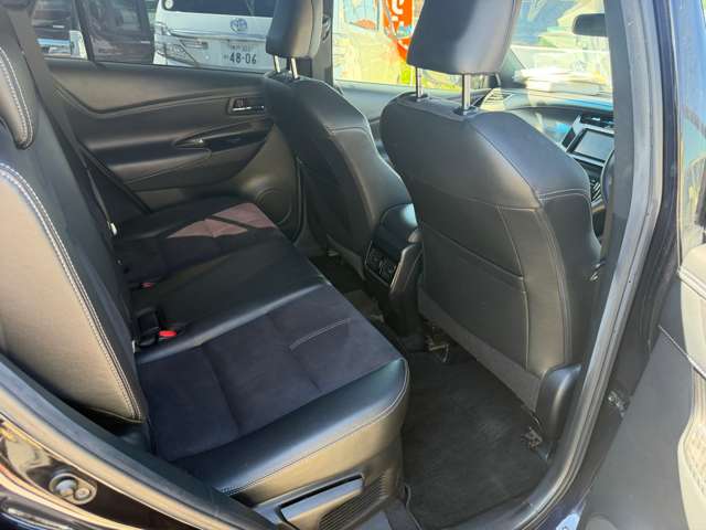 Toyota Harrier 4