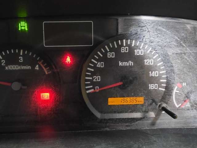 Isuzu Elf 3