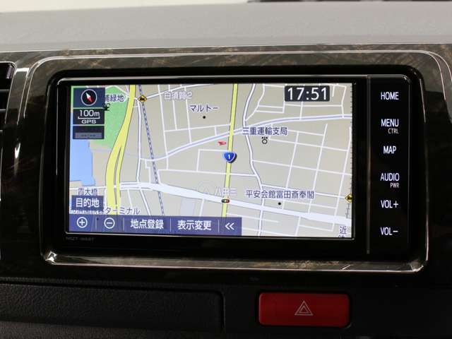 Toyota Hiace Van 4