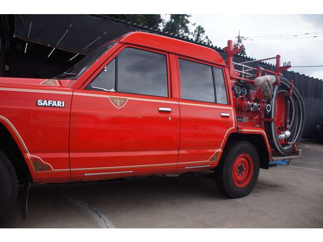 Nissan Safari 6