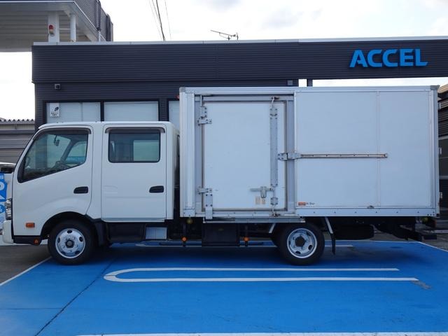 Hino Dutro 12