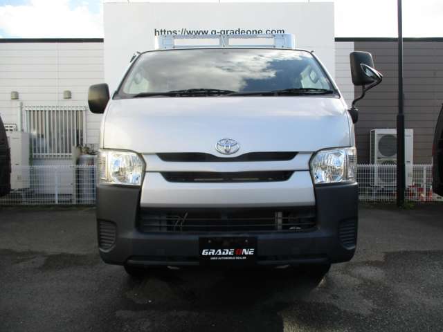 Toyota Regius Ace 2