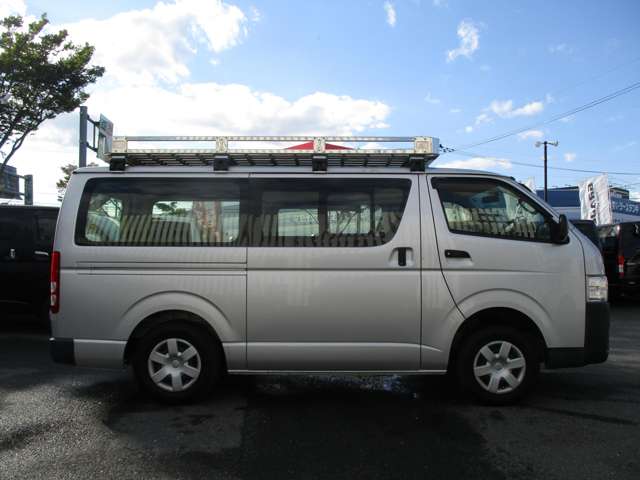 Toyota Regius Ace 5
