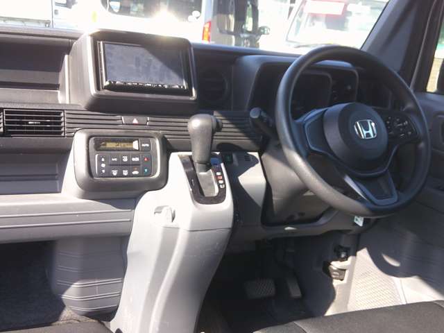Honda N-VAN 11
