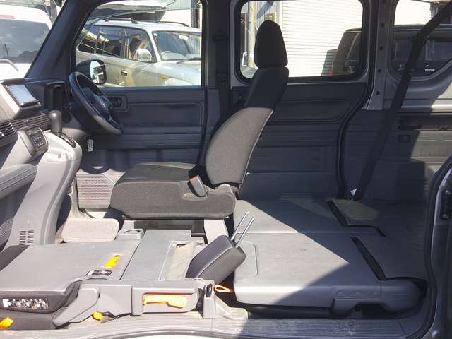 Honda N-VAN 10