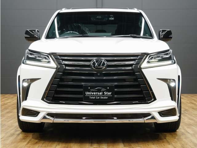Lexus LX 10