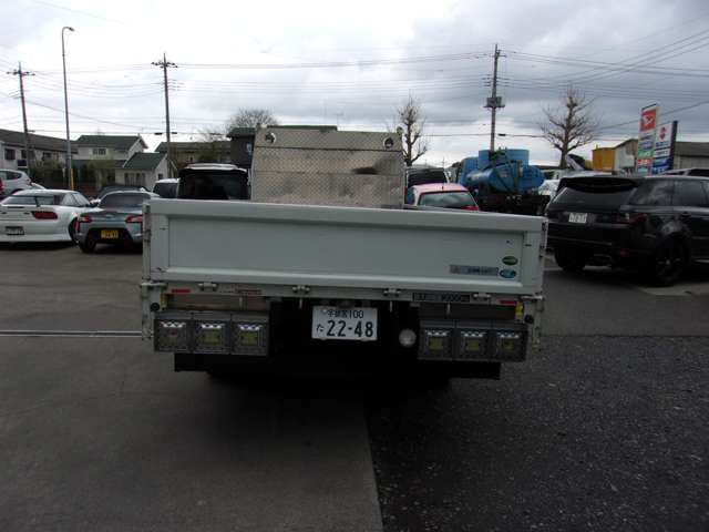 Mitsubishi Fuso Canter 7