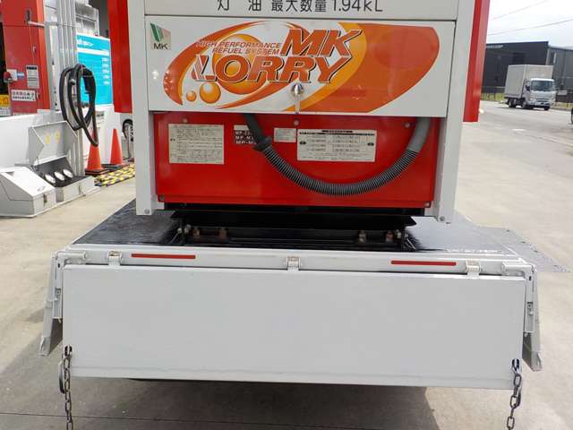 Isuzu Elf 12
