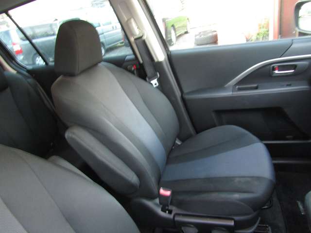 Mazda Premacy 7