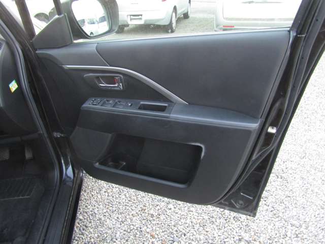 Mazda Premacy 10