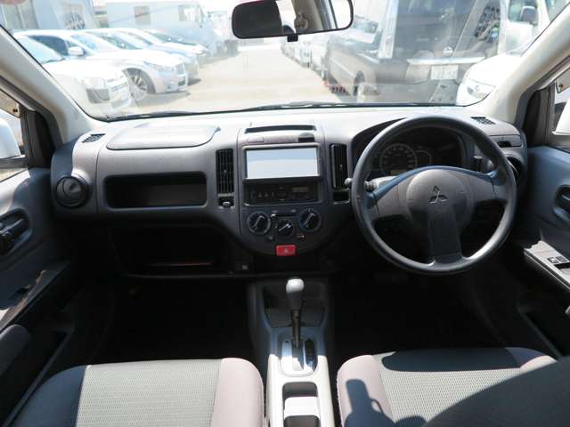 Mitsubishi ランサーカーゴ 12