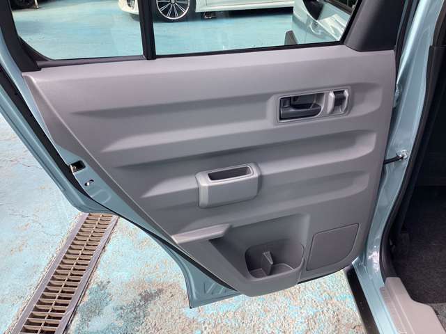 Daihatsu Taft 12