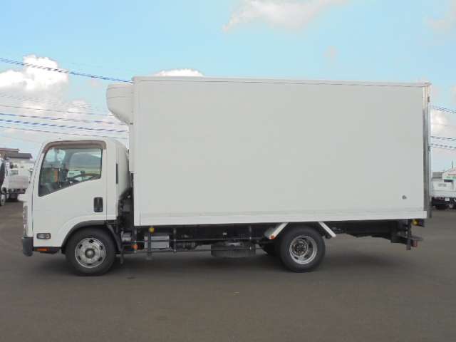 Isuzu Elf 2