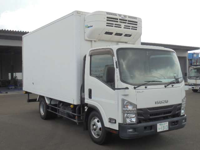 Isuzu Elf 8