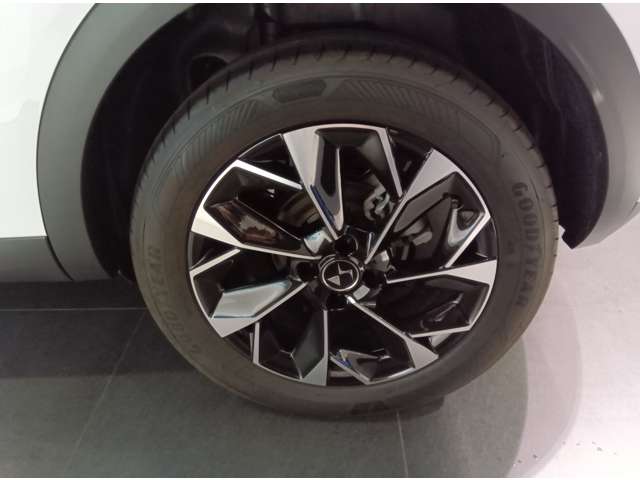 DS Automobiles DS3 11