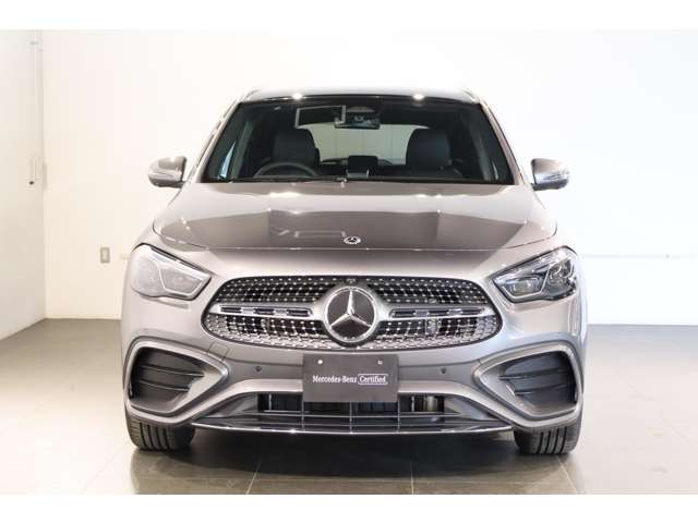 Mercedes-Benz GLA-Class 6