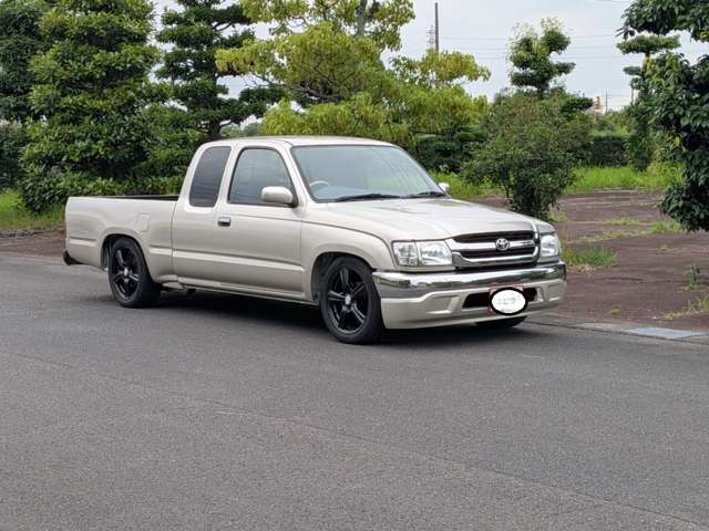 Toyota Hilux 6