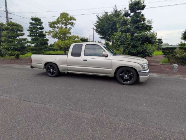 Toyota Hilux 7