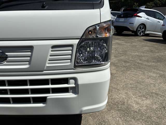Nissan NT100 Clipper 12