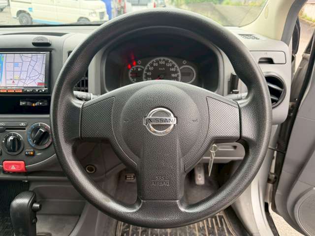 Nissan AD 12