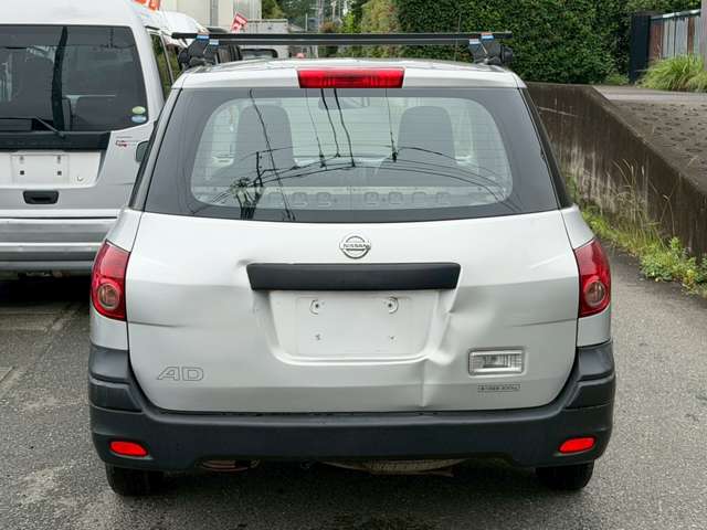 Nissan AD 7