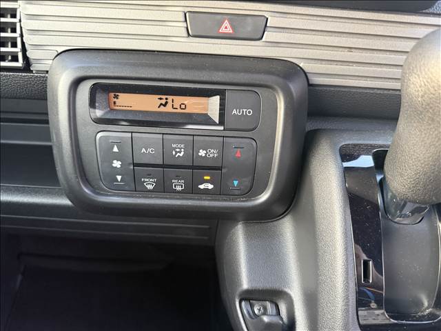 Honda N-VAN 10